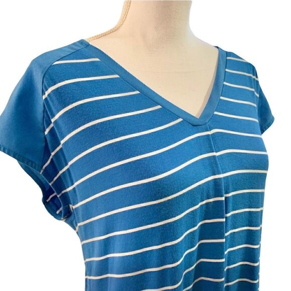 WOMEN’S Adrienne Vittadini blue/white stripe top - Picture 3 of 8